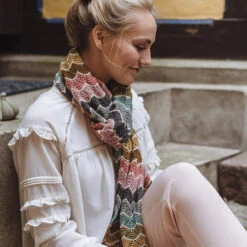 Trine's Scarf - CaMaRose -loop knitting store Trine sscarfatLoopLondon3