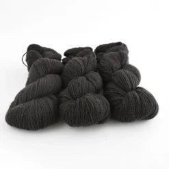 Woolfolk TYND -loop knitting store Tynd05atLoopLondon