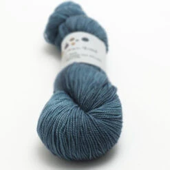 Uncommon Thread Tough Sock -loop knitting store Uncommon 20Thread 20Tough 20Sock 20Leaden 20at 20Loop 20London1456480288