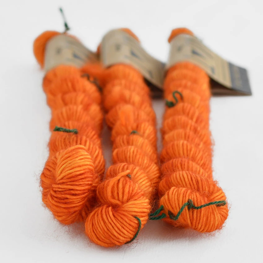 Madelinetosh - Unicorn Tails (mini Skeins) 10 Madelinetosh - Unicorn Tails (mini Skeins) - Image 8