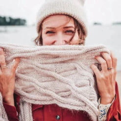 Urban Knit Easy: Easy, Effortless & Modern Knits 23 Urban Knit Easy: Easy, Effortless & Modern Knits -loop knitting store Urbanknitseasyatlooplondon6