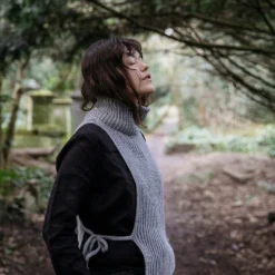 Field Notes: 20 Textured Knits For Everyday Beauty PREORDER -loop knitting store VALMIS L3A0780