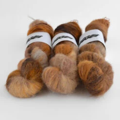 Zakami Fluffy Lace -loop knitting store ZakamiLeavesAnkleDeepatLoopLondon