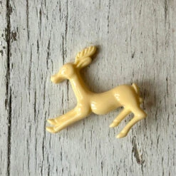 Acorn & Will Deer Brooch -loop knitting store cream deer brooch at Loop London 6aa85391 3638 4975 9841 f5e4f348169f