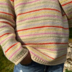 PetiteKnit - Frankie Sweater Junior -loop knitting store frankiesweaterjuniorfaeroerne6 1500x1500 943a230e a237 42ac 8fe4 9406da04df2b