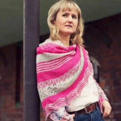 Holyrood - Justyna Lorkowska