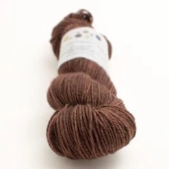 Uncommon Thread BFL Sport/Light DK 24 Uncommon Thread BFL Sport/Light DK -loop knitting store item 17777
