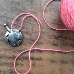 Clover Yarn Cutter Pendant(3106)