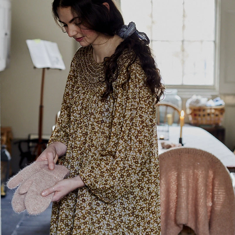 Loop - Stella Mittens Pattern 6 Loop - Stella Mittens Pattern - Image 4